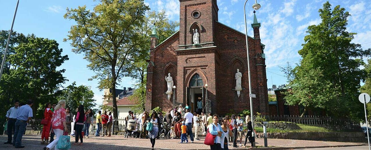 Der Bischofssitz in der Kathedrale St. Henrik in Helsinki ist seit heute nicht mehr vakant: Raimo Ramón Goyarrola Belda wurde zum neuen Bischof ernannt. (Foto: Alfred Herrmann)