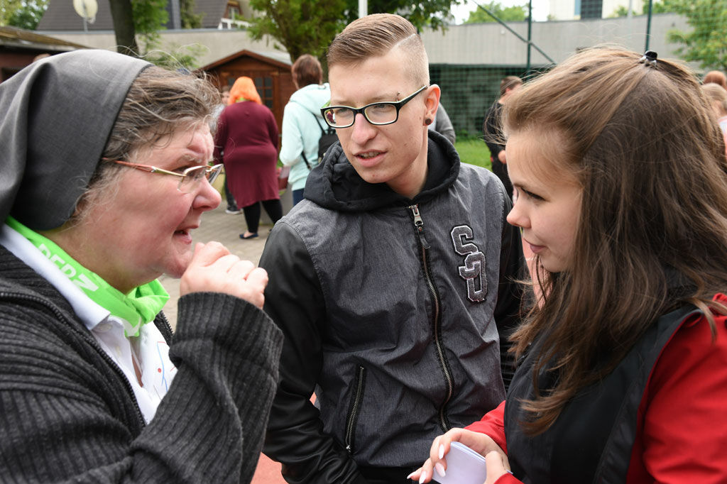 Sr. Lydia ist für die Jugendlichen eine wichtige Bezugsperson. (Foto: Patrick Kleibold)