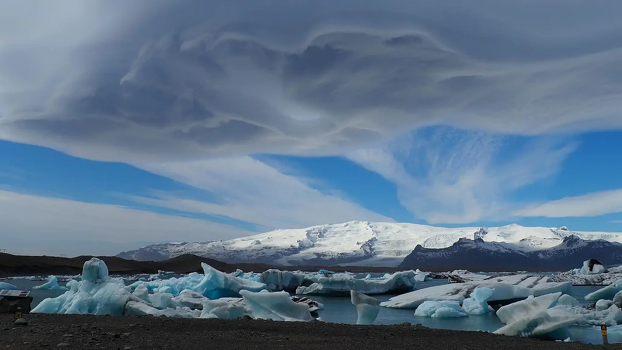 Eine malerische Gletscherlagune in Island. (Foto: Franziska Klöpffer)