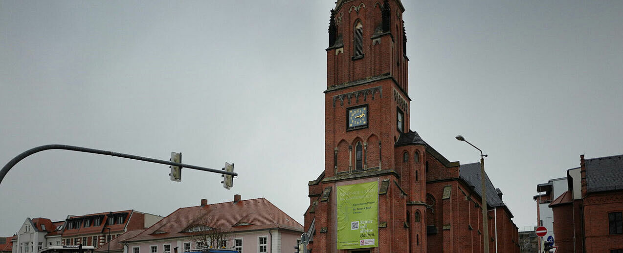 Nach 6 Jahren konnten die Renovierungsarbeiten an der Propsteikirche St. Peter und Paul in Dessau abgeschlossen werden. (Foto: V. Richter)