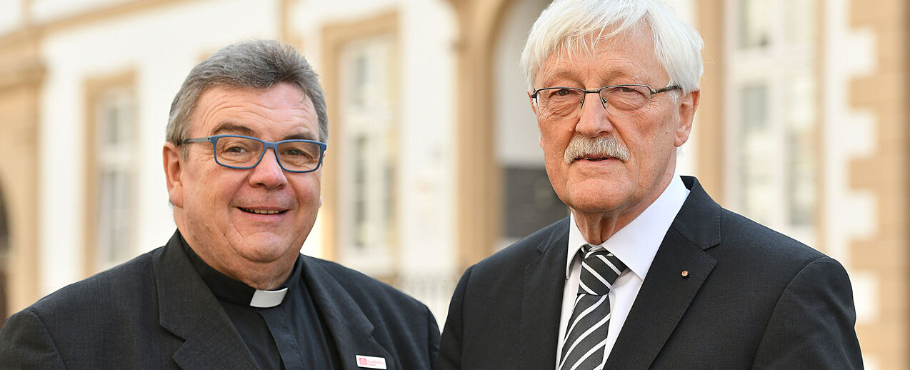 Der Generalsekretär des Bonifatiuswerkes, Monsignore Georg Austen (l.) und Präsident Heinz Paus. (Foto: Wilfried Hiegemann)