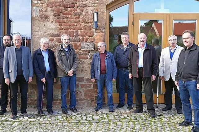Eine kleine Gruppe von Priestern aus dem Erzbistum Paderborn auf Reise durch die Diaspora des Bistums Magdeburg.