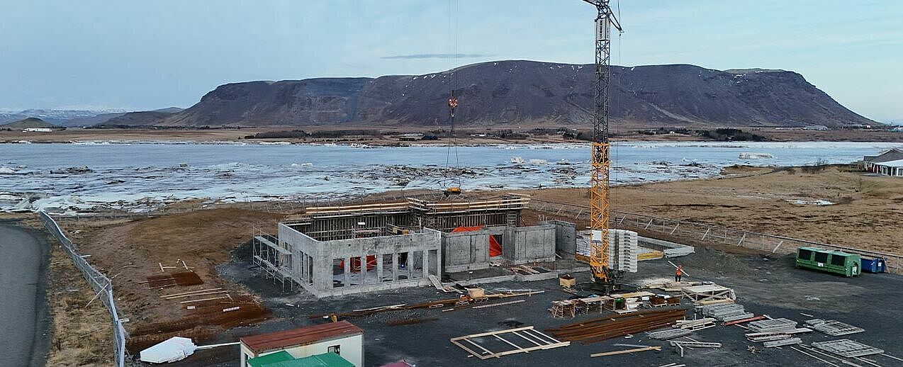 Im isländischen Selfoss wird derzeit eine neue Kirche gebaut. In dem Gebäude entsteht auch Wohnraum für Priester, der von Diaspora-Kommissariat mit 563.000 Euro gefördert wird. Foto: Bonifatiuswerk
