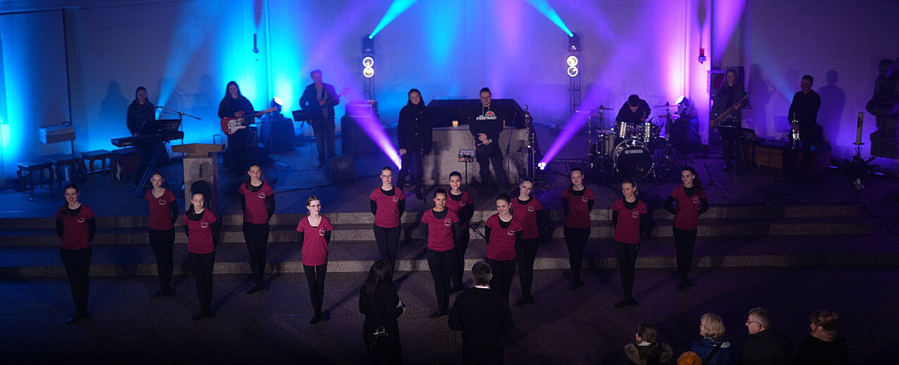 Ein besonderer Abend voller Emotionen, Musik und Tanz fand in der Kirche St. Laurentius in Niederbühl statt. (Foto: Jakob Sax)