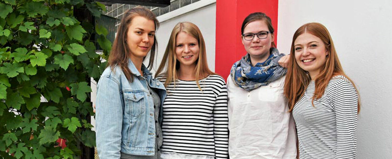 Von Links: Greta Hartmann, Elisabeth Schwake, Johanna Meyer und Pia Wittek verbringen als Praktikantinnen des Bonifatiuswerkes einige Monate in Nordeuropa und im Baltikum. Foto: Sr. Theresita Müller