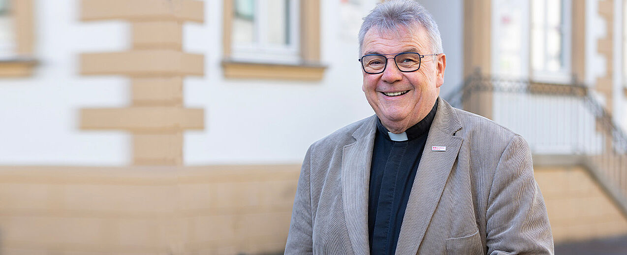 Geht in die vierte Amtszeit: Monsignore Georg Austen, Generalsekretär des Bonifatiuswerkes. (Foto: Hartmut Salzmann)
