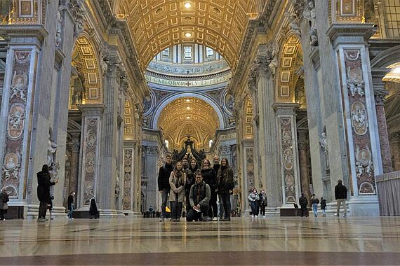Besonders beeindruckend: Besuch im Petersdom. (Foto: Richard Gladis)