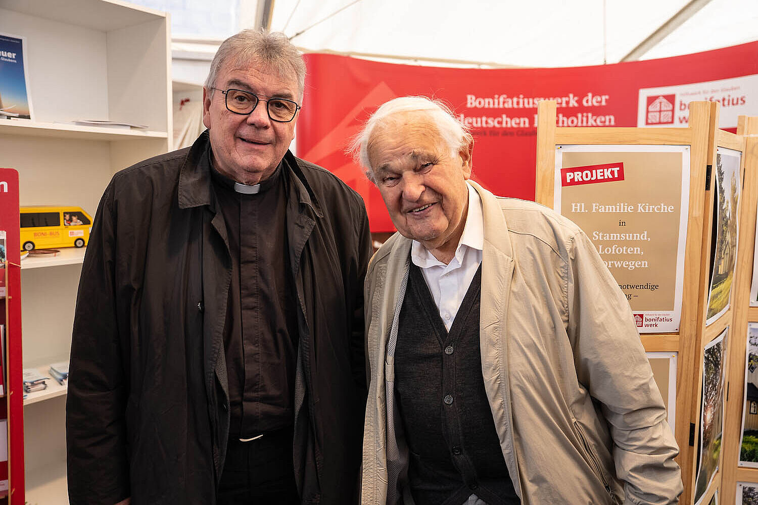 Bonifatiuswerk-Generalsekretär Monsignore Georg Austen und Pfarrer Franz Pitztal