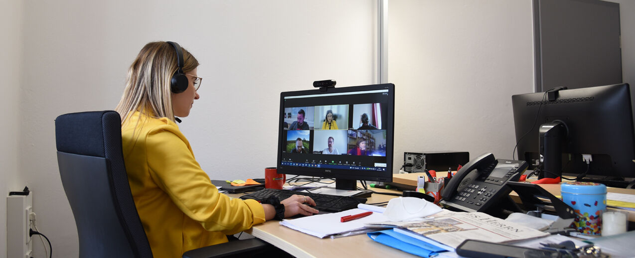 Laura Maring ist die Referentin für Freiwilligendienste beim Bonifatiuswerk (Foto: Simon Helmers)