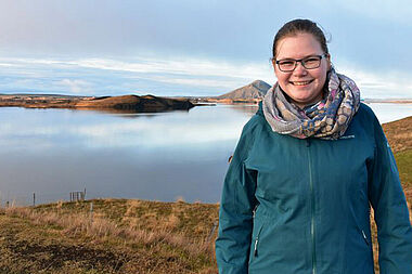 Johanna Meyer am See Mývatn im Nordosten Islands