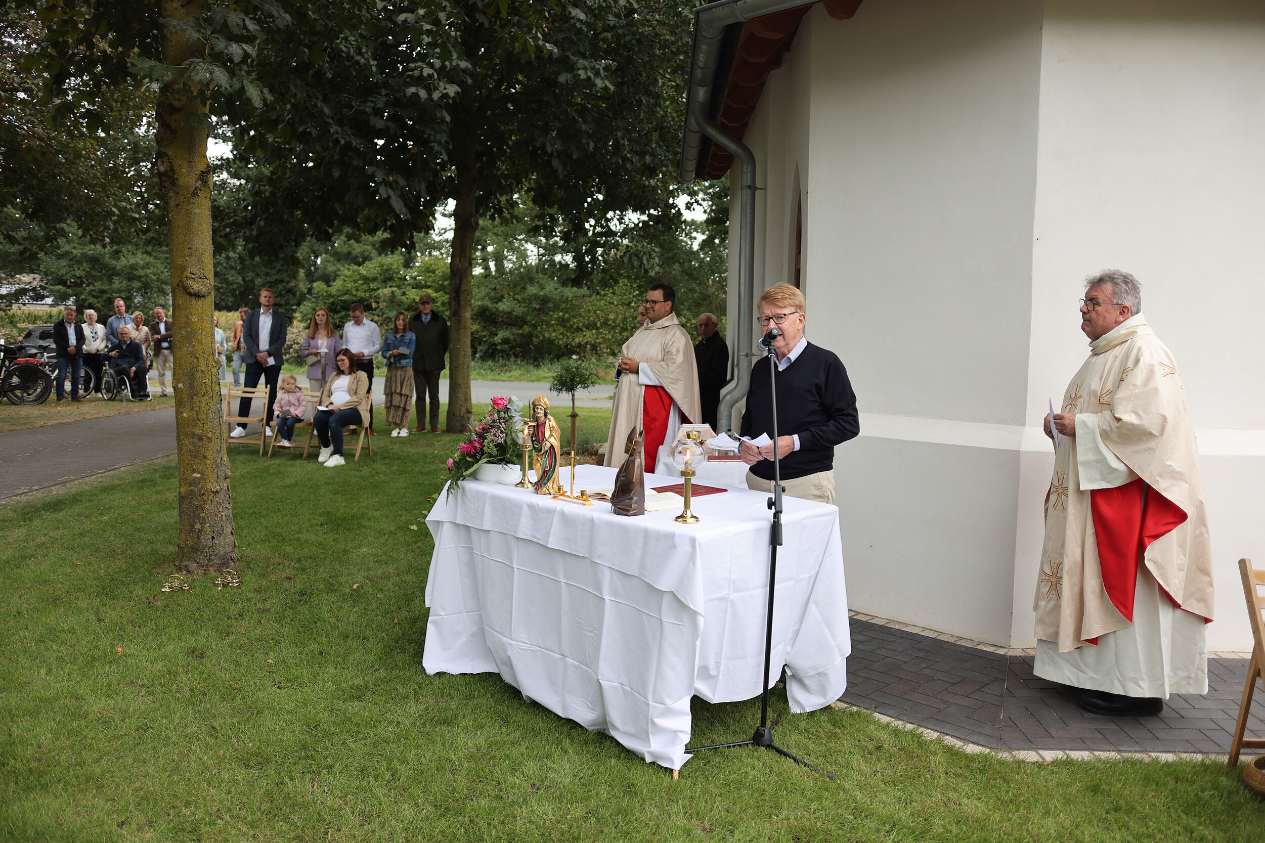 Messfeier und Segnung der neuen St. Liborius Kapelle in Steinhorst (Foto: Bernhard Hoppe-Biermeyer)