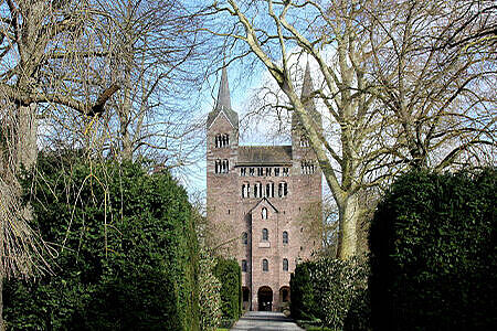 Das karolingische Westwerk Corvey ist Weltkulturerbe. (Foto: Katholische Kirchengemeinde Corvey)