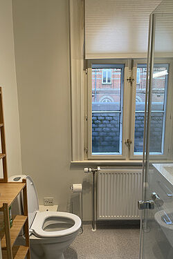 ... die Toilette ...