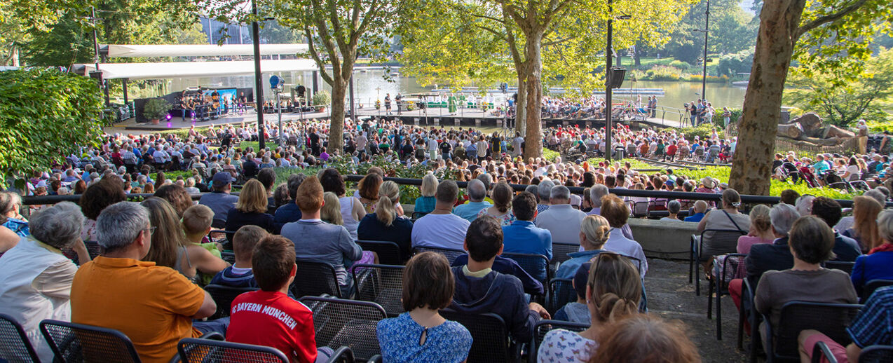 ZDF überträgt katholischen Gottesdienst im Karlsruher Zoo. (Foto: Tobias Tiltscher)