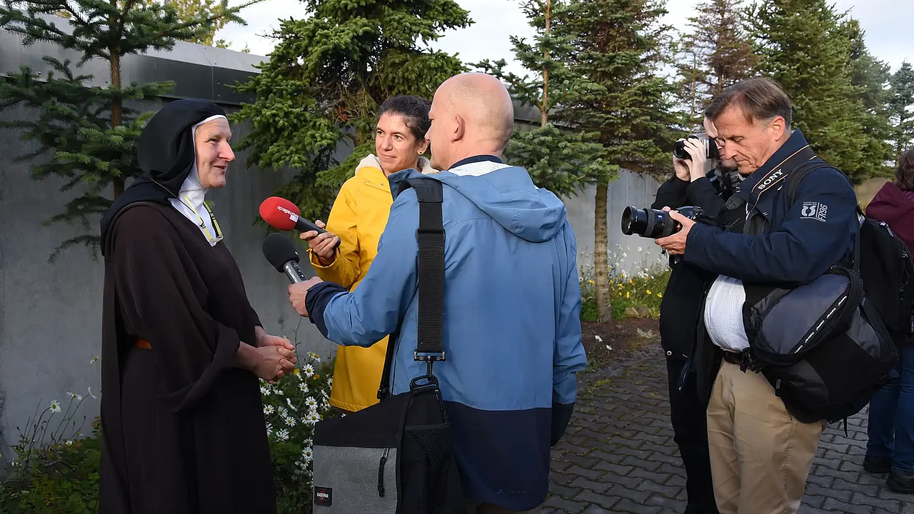 Bilder und Texte sind essentiell für gute Projektkommunikation. (Foto: Theresa Meier)