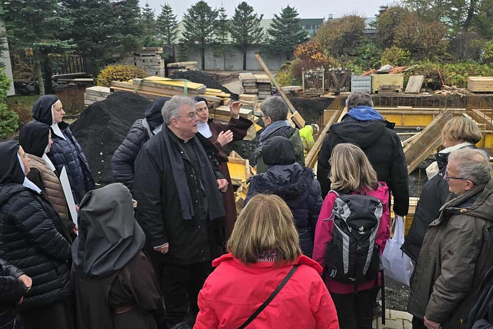 Besichtigung der Baustelle am Karmel-Kloster Hafnarfjördur. Foto: Karmel-Kloster Hafnarfjördur 