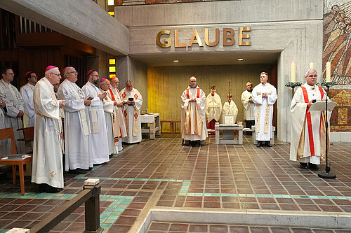 Gemeinsamer Gottesdienst in der Pfarrei St. Dionysius in Herne mit dem Paderborner Erzbischof Dr. Udo Markus Bentz. Foto: Theresa Meier