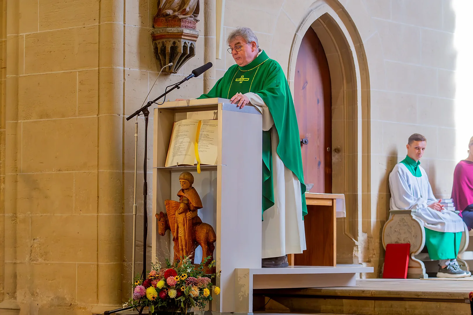 Bonifatiuswerk-Generalsektretär Monsignore Georg Austen predigt während des Radiogottesdienstes. Foto: Andrea Dias