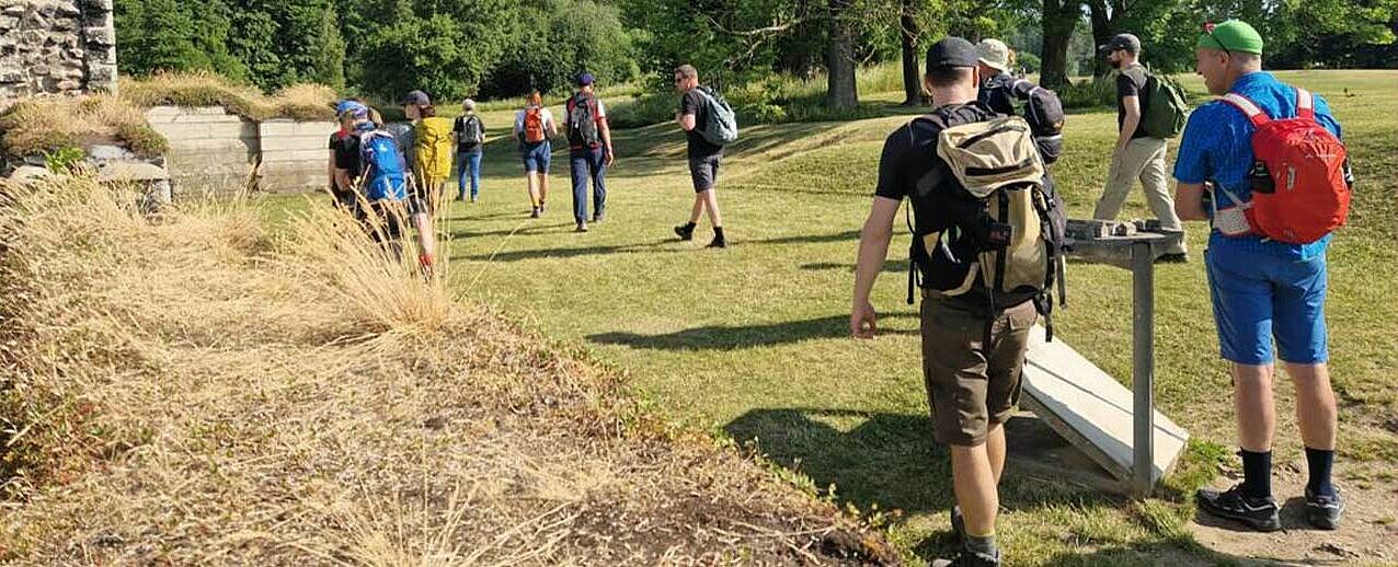 Die Polizistinnen und Polizisten bei ihrer Pilgertour durch Schweden. (Foto: Erzbistum Berlin)