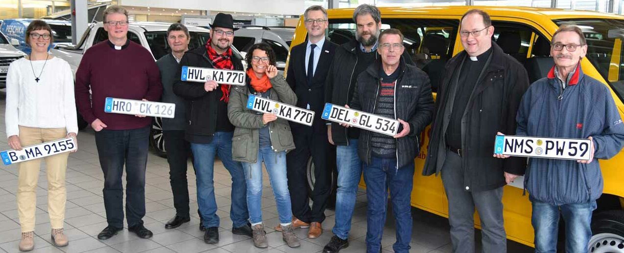 Gesamtgruppe der BONI-Bus-Empfänger. Foto Sr. Theresita M. Müller