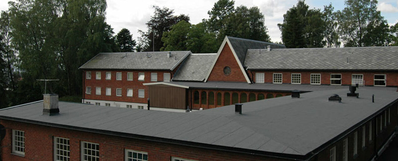 Das Flachdach des Klosters nach der Sanierung.