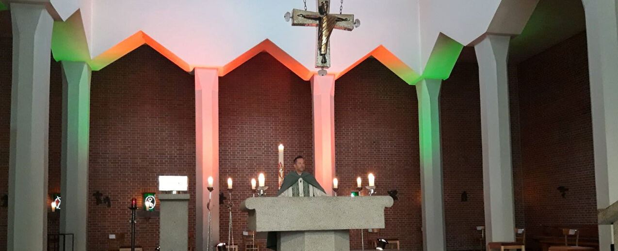 Pfarrer Jan Kröger während des Wortgottesdienstes am 4. Juli 2020. (Foto: Carsten Piesch)
