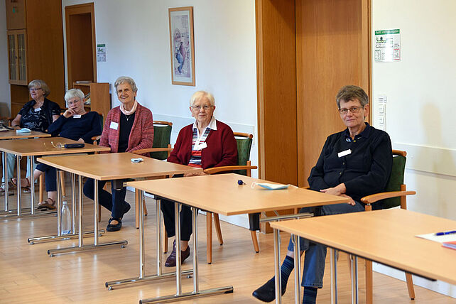 Aufmerksame Zuhörerinnen bei allen Vorträgen. Foto: Sr. Theresita M. Müller