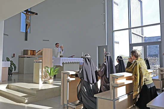 Während der Messe im Birgitten-Kloster in Tallinn-Pirita. Foto: Markus Nowak Während der Messe im Birgitten-Kloster in Tallinn-Pirita. Foto: Markus Nowak