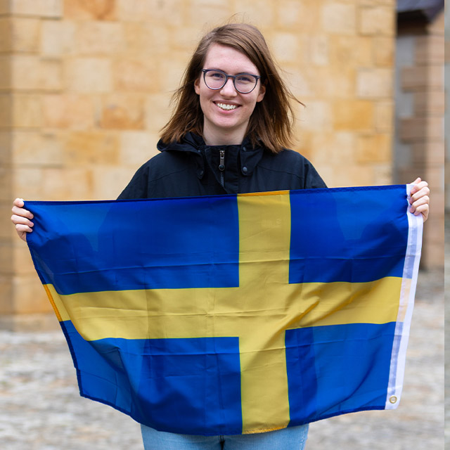 Charlize Virginia Kelch, von September 2025 bis April 2026 im Stiftelsen Berget Rättvik, Schweden