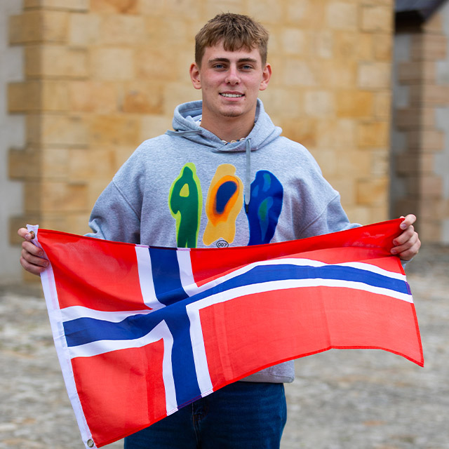 David Thewes, von August 2025 bis Juli 2026 in der Pfarrei St. Paul in Bergen, Norwegen
