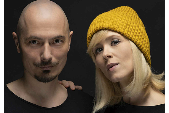 Im Anschluss findet eine KONZERT-LESUNG mit dem Singer/Songwriter-Duo Carolin No, in der es um die Frage geht: Was glaubst du? (Foto: Thomas Berberich)