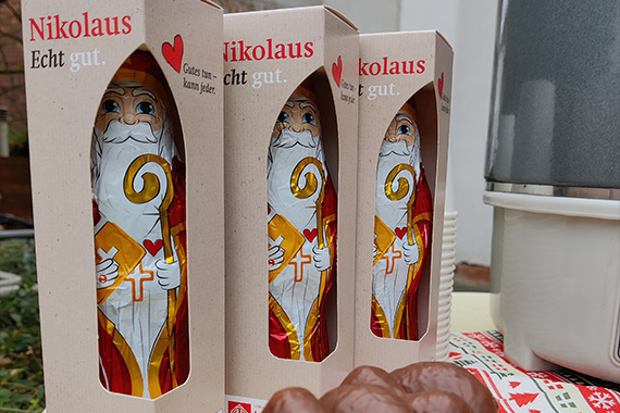 Die Schokonikoläuse stehen bereit um verteilt zu werden. (Foto: Kerstin Thies)