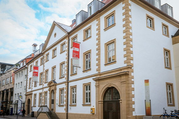 Im Bonifatiushaus in Paderborn kann ein Bundesfreiwilligendienst absolviert werden. (Foto Bonifatiuswerk)