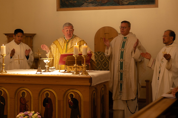 Vor der Segnung wurde der Tag mit einem Gottesdienst begonnen. (Foto: Bella Mørk)