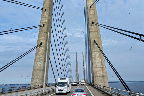 Über die Øresundbrücke fuhr die Reisegruppe von Dänemark nach Schweden. (Foto: Franziska Oevel)
