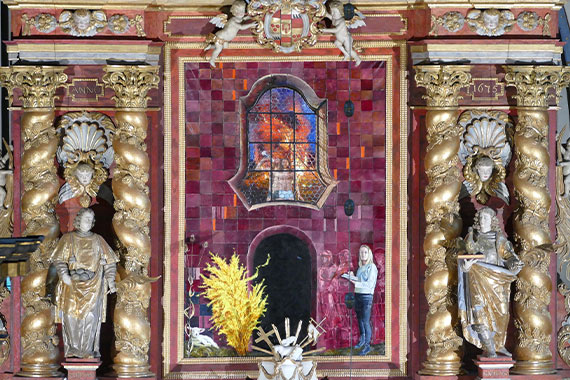 Das neue Hochaltarbild in der ehemaligen Abteikirche Corvey steht im Mittelpunkt eines Themenabends in Anlehnung an die erfolgreichen "Zeitreise"-Vorträge im Rahmen des Corvey-Jubiläums. (Foto: Kirchengemeinde Corvey)