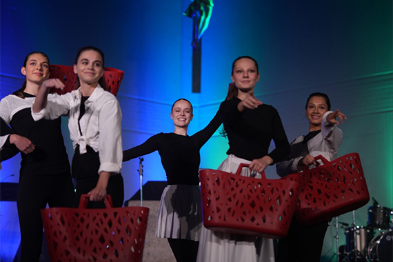 Musik und Tanz begeisterten die Gäste. (Foto: Jakob Sax)